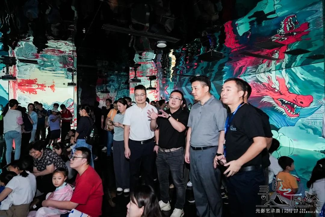 多國亞運代表團到訪，杭州這場“光顯秀”火了