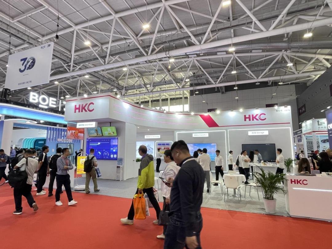 國(guó)際全觸與顯示展多家LED企業(yè)拿出新品！