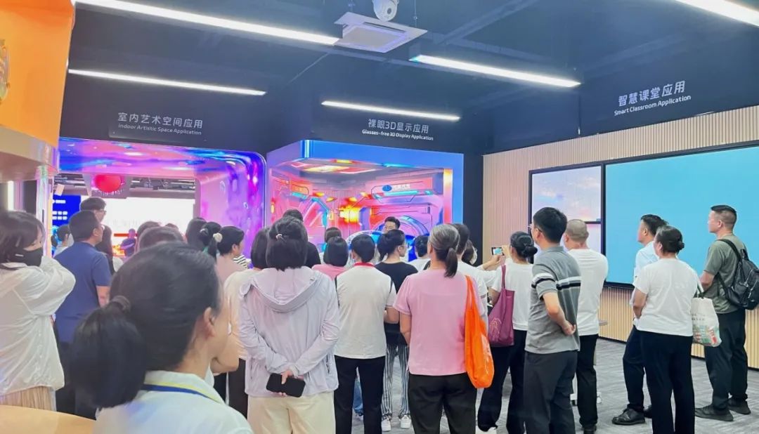 黨建引領(lǐng)，創(chuàng)新驅(qū)動(dòng)：聯(lián)建光電展現(xiàn)企業(yè)責(zé)任，盡顯黨建力量！