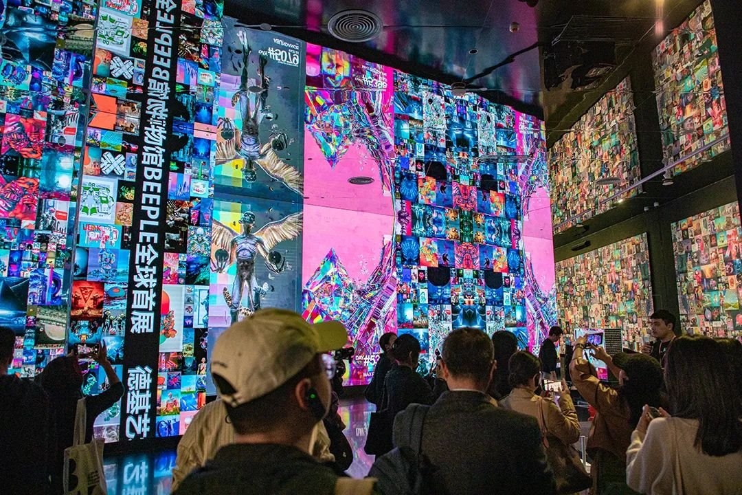 南京德基 x 全球頂流巨星Beeple，洲明光顯助力呈現(xiàn)史詩級大展